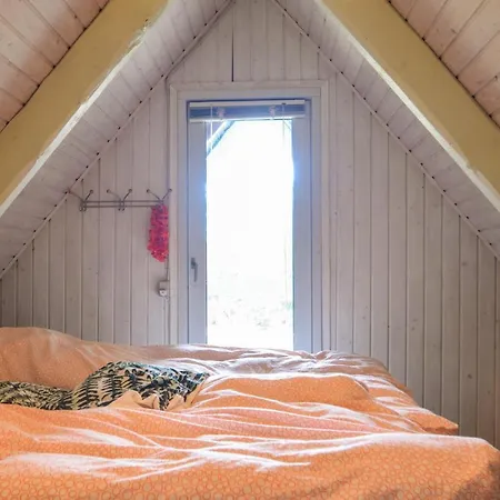 Beautiful In W/ 3 Bedrooms *